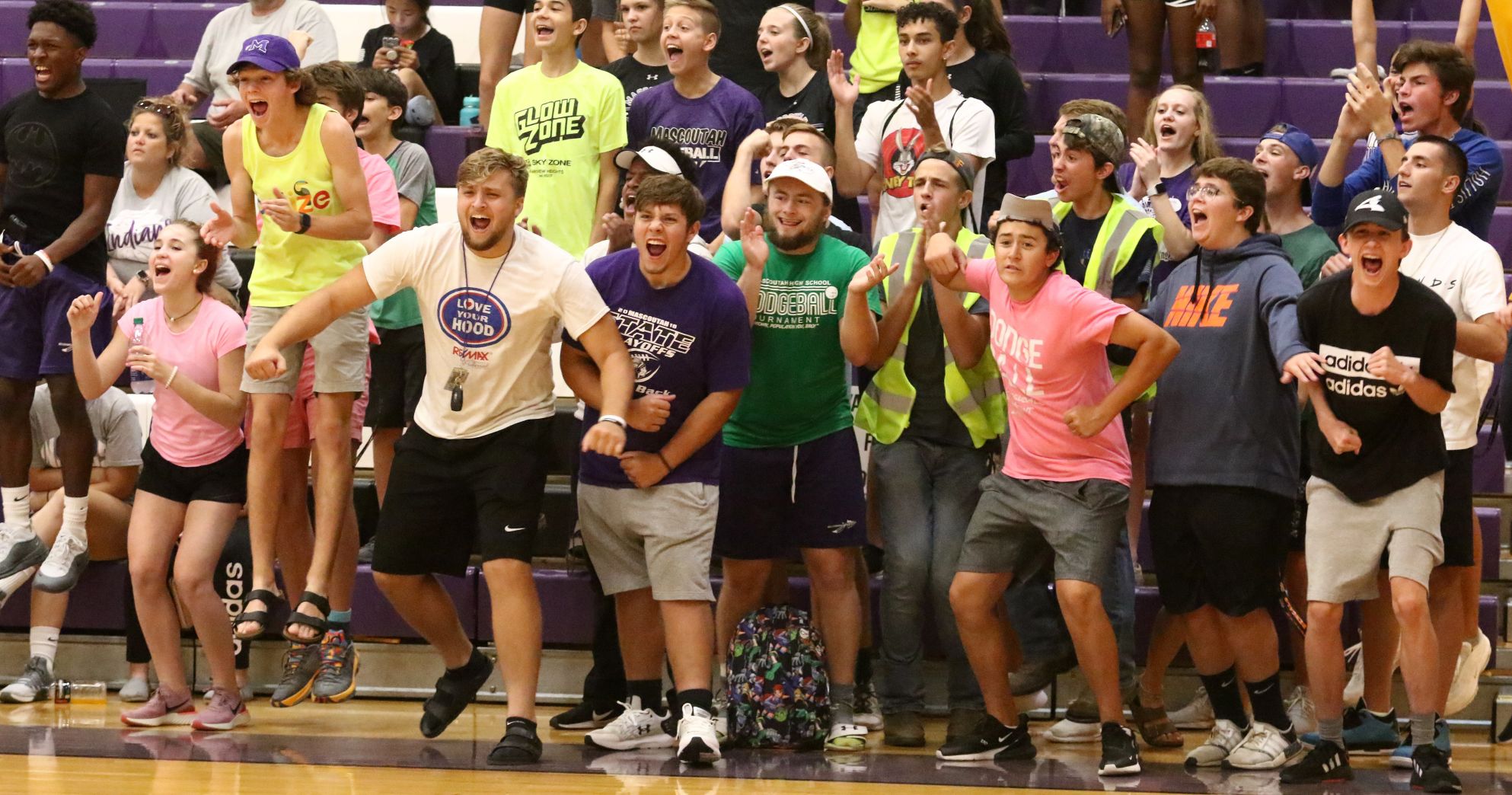 Freeburg def. Mascoutah 25-23, 25-21